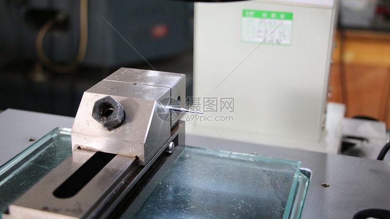 二手机床型号参数解码：如何精准评估品牌实力
